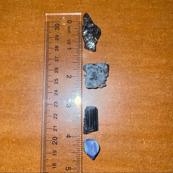 Mini Mineral Lot - Picture 12 of 12